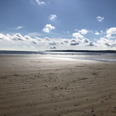 Tracey Island - Part Of The The Bay Village With Pool, Gym And Direct Access, Pub, Restaurant, Tennis And Meadows Walks *