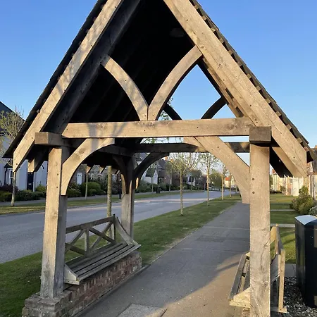 Tracey Island - Part Of The The Bay Village With Pool, Gym And Direct Access, Pub, Restaurant, Tennis And Meadows Walks Vakantiehuis Filey