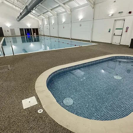 Tracey Island - Part Of The The Bay Village With Pool, Gym And Direct Access, Pub, Restaurant, Tennis And Meadows Walks Filey