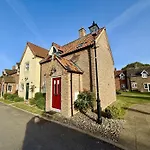 Dom wakacyjny Tracey Island - Part Of The The Bay Village With Pool, Gym And Direct Access, Pub, Restaurant, Tennis And Meadows Walks