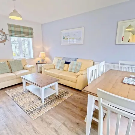 Dom wakacyjny Tracey Island - Part Of The The Bay Village With Pool, Gym And Direct Access, Pub, Restaurant, Tennis And Meadows Walks